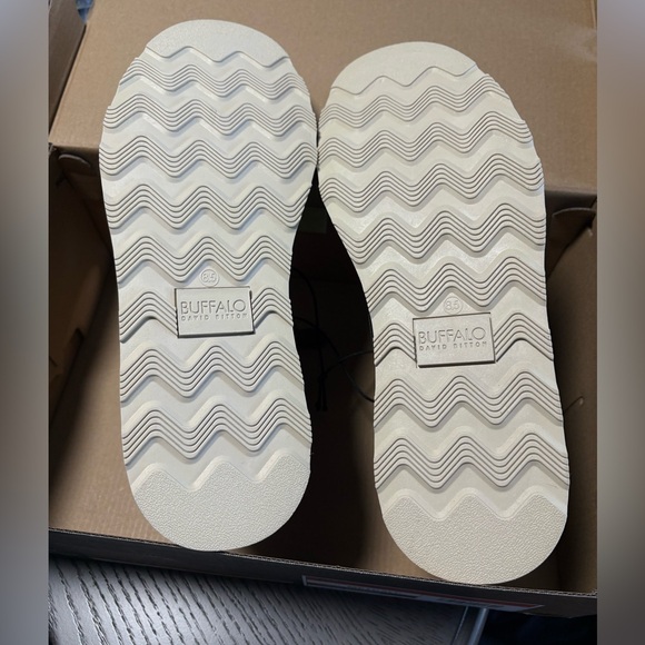 Men's Buffalo David Bitton Metcalf  Brown Memory Foam- Flexible - Picture 5 of 7